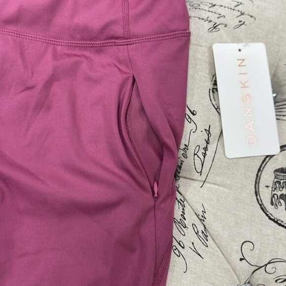 Danskin Women's Ultra High Rise  Leggings - Picture 5 of 9